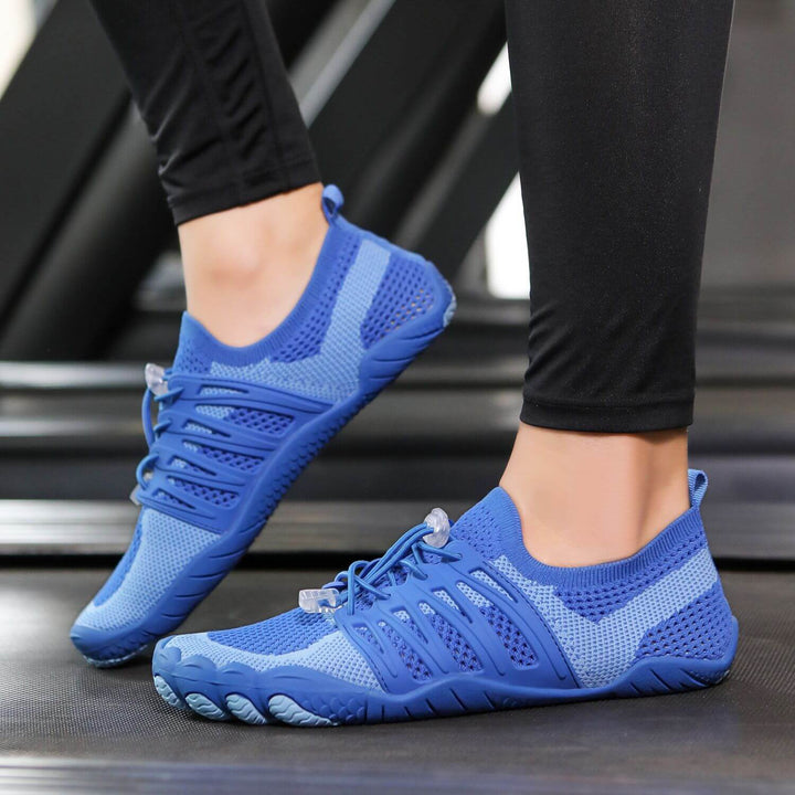 Chaussures aquatiques respirantes pour hommes et femmes, offrant confort et protection sur tous terrains.