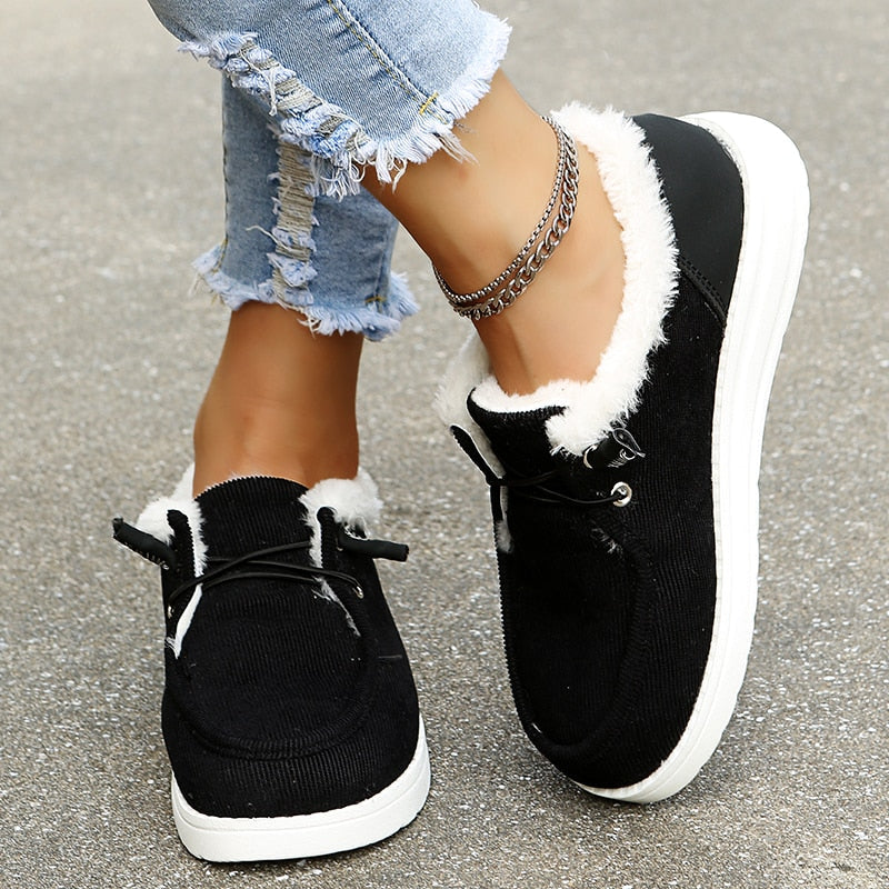 Chaussures femme légères et chaudes, parfaites pour un style quotidien élégant en hiver.