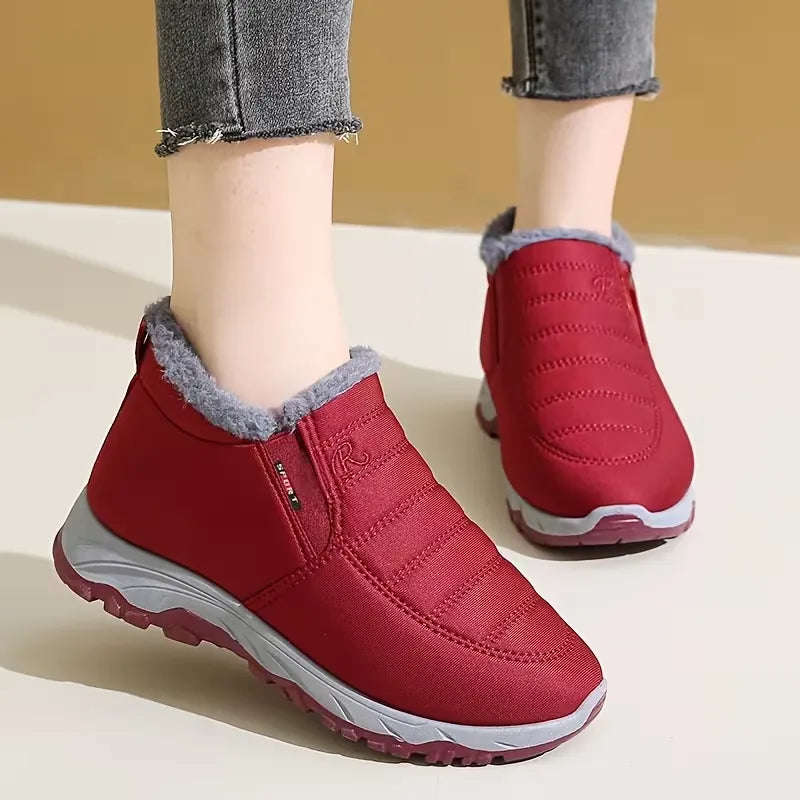Chaussures d'hiver unisexes en textile, offrant chaleur et confort supérieur avec un design facile à enfiler.