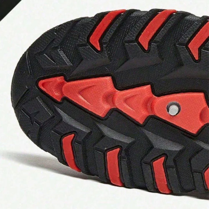 "Chaussures de marche antidérapantes légères, confortables avec semelle résistante, idéales pour randonnée et extérieur."