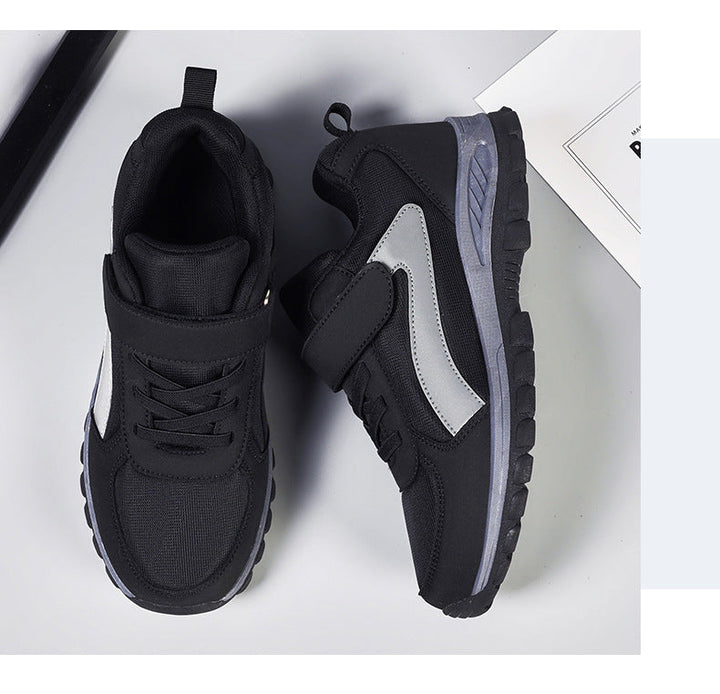 Chaussures de marche antidérapantes pour une sécurité optimale, légères et décontractées, style urbain.