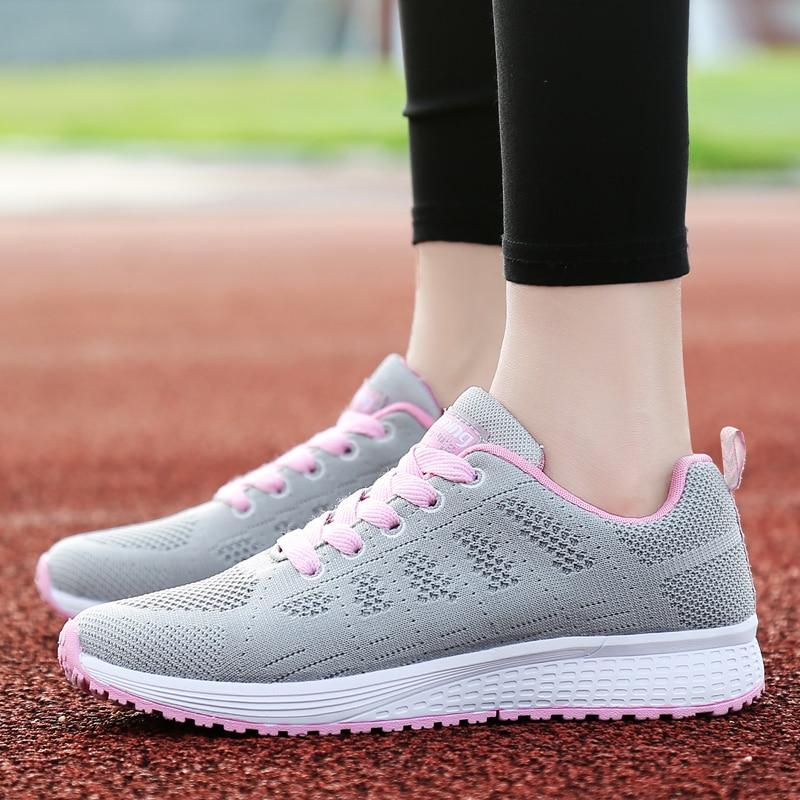 Baskets de marche respirantes pour femme avec semelle souple, parfaites pour le soutien du pied.