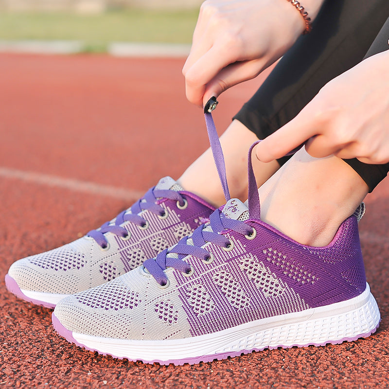 Chaussures de sport femme antidérapantes, offrant un maintien et un confort excellents pour l'exercice.