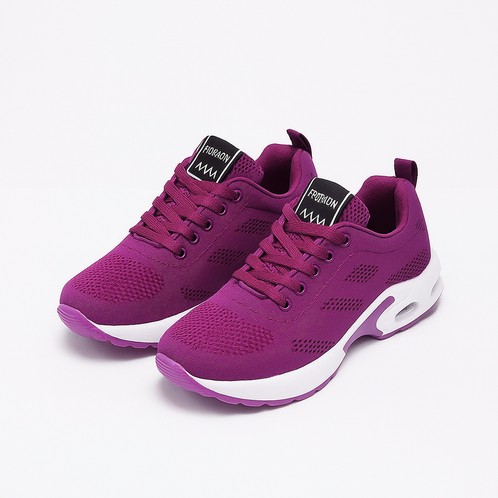 Paire de chaussures orthopédiques pour femmes, couleur neutre, avec semelle amortissante.