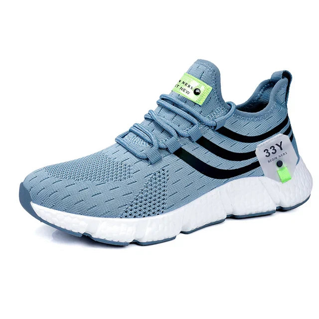 Chaussures de padel confortables et stables. Design ergonomique, respirabilité optimale.  Idéales pour le sport.