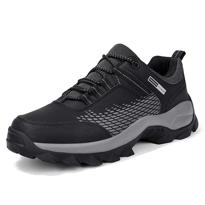 Chaussures de randonnée hommes imperméables, fabriquées pour le confort et la protection lors de vos marches.