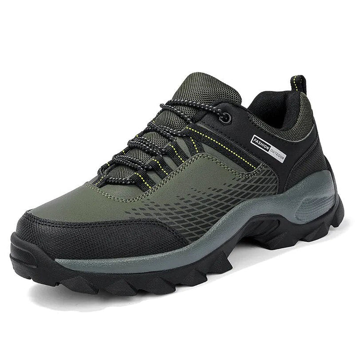 Chaussures de marche polyvalentes hommes, confortables et imperméables, parfaites pour toutes vos aventures.