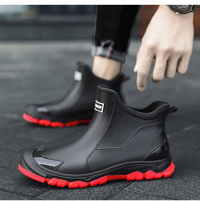 Chaussures de randonnée confortables pour hommes, durables et imperméables, parfaites pour tout sentier.
