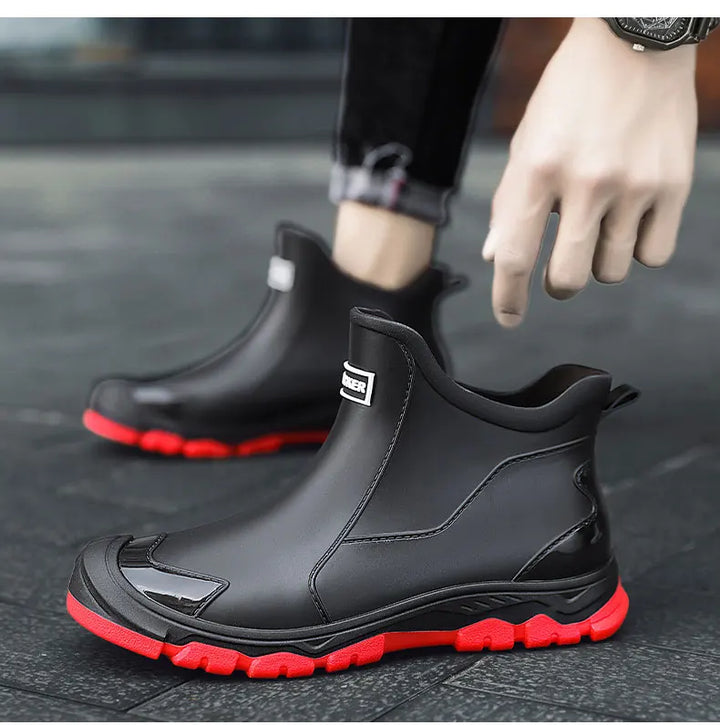 Chaussures de randonnée confortables pour hommes, durables et imperméables, parfaites pour tout sentier.