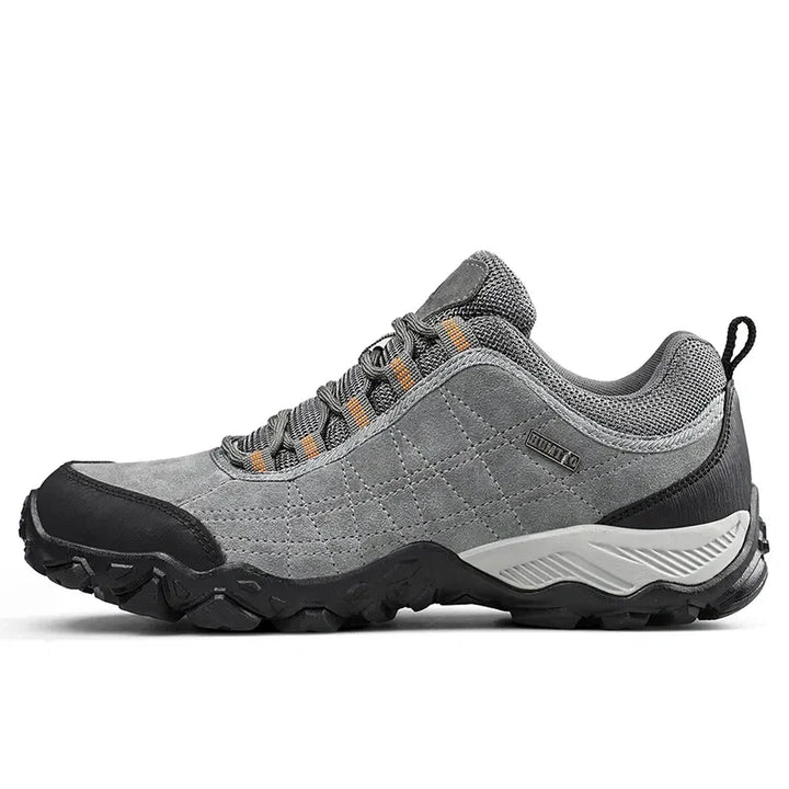 Chaussures de sport extérieur pour hommes, imperméables et robustes pour toutes aventures.