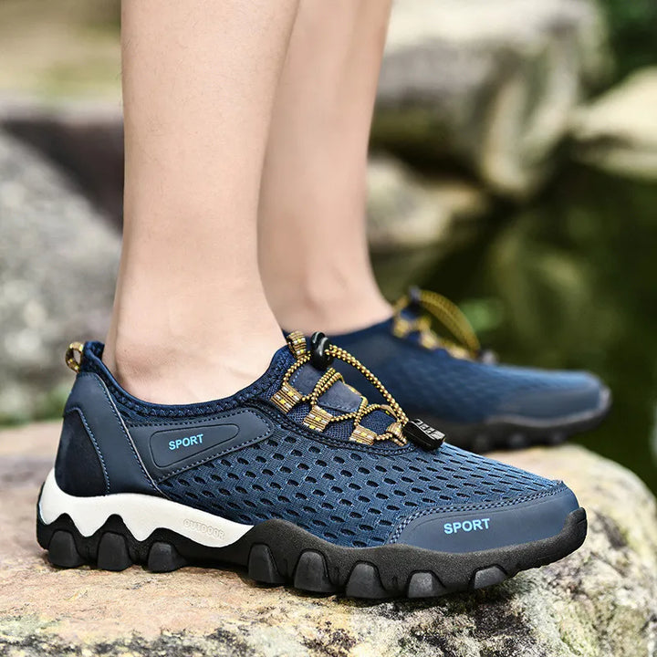 Chaussures de trekking antidérapantes et respirantes. Parfaites pour une randonnée confortable et naturelle, hommes/femmes.