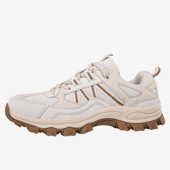 Chaussures de randonnée légères pour hommes, résistantes à l'eau, semelle adhérente, idéales pour terrains irréguliers.