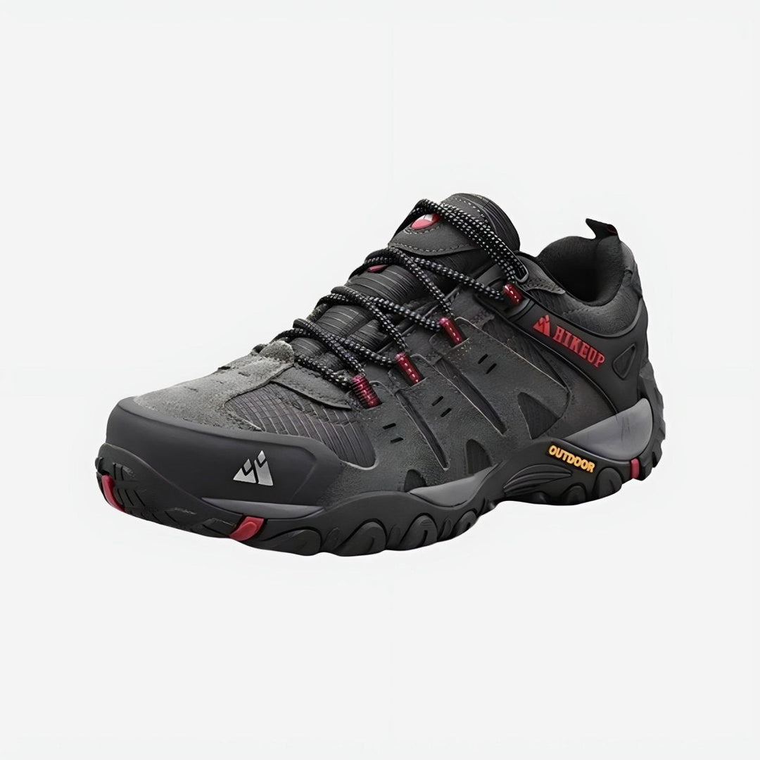 Chaussures de randonnée robustes homme, semelle antidérapante, style moderne, idéales terrain montagneux, confort optimal.