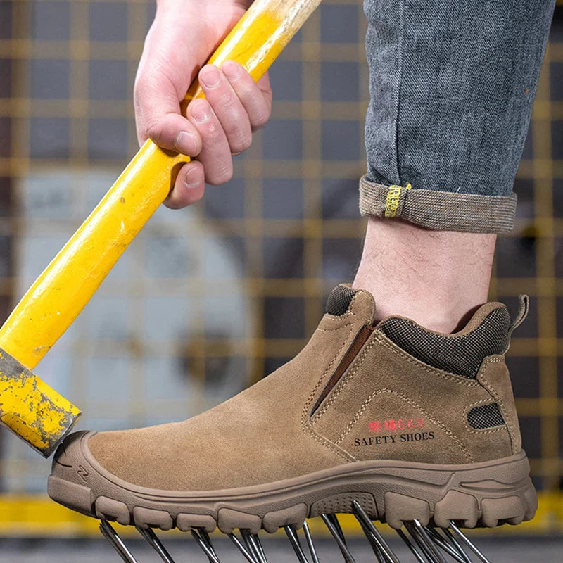 Chaussures de sécurité à enfiler grises/marron, robustes pour hommes, parfaites pour chantiers et ateliers.