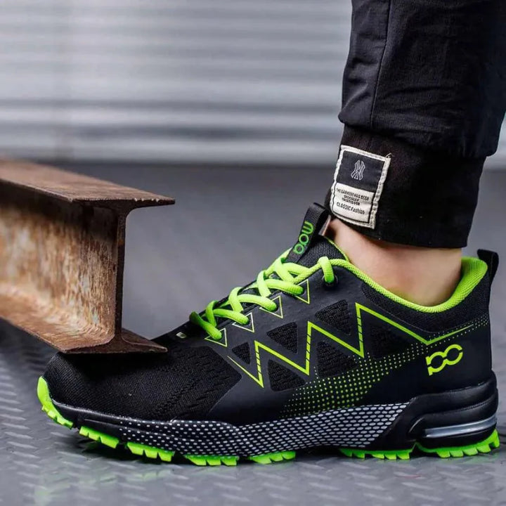 Bottes de sécurité homme antidérapantes, robustes pour travaux exigeants.