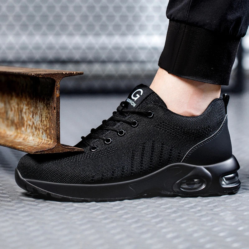 Chaussures de sécurité à coussin d'air pour randonnée et travail, alliant protection, robustesse et confort durable.