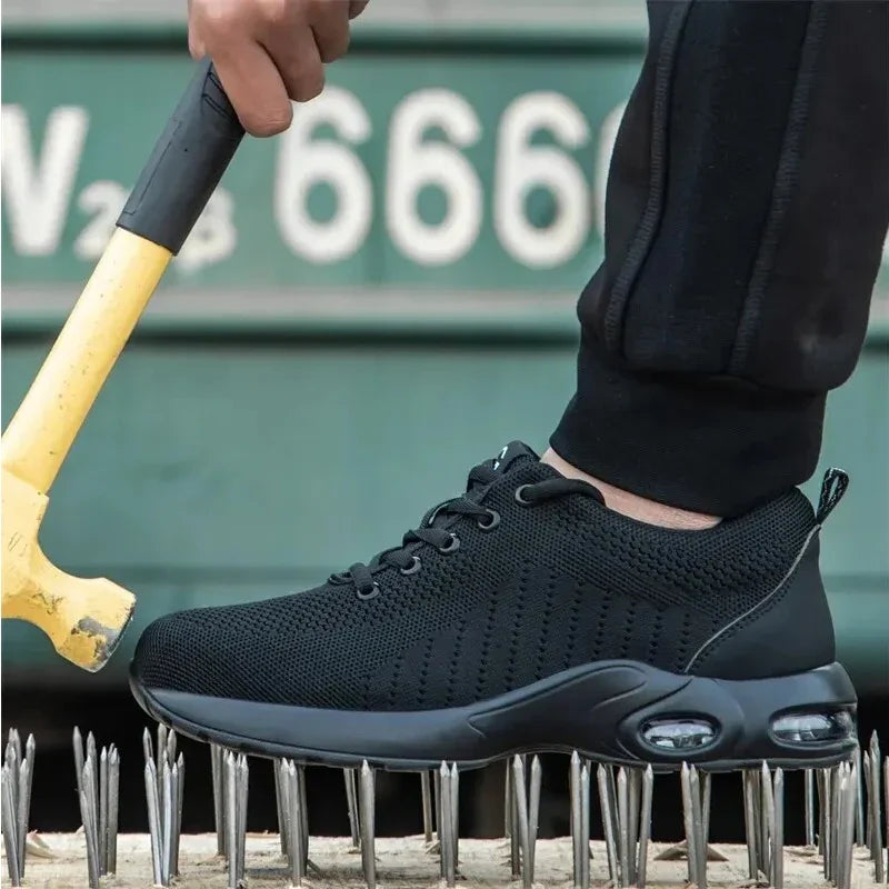 Matériaux résistants de ces chaussures de sécurité à coussin d'air, conçues pour une protection maximale au travail.