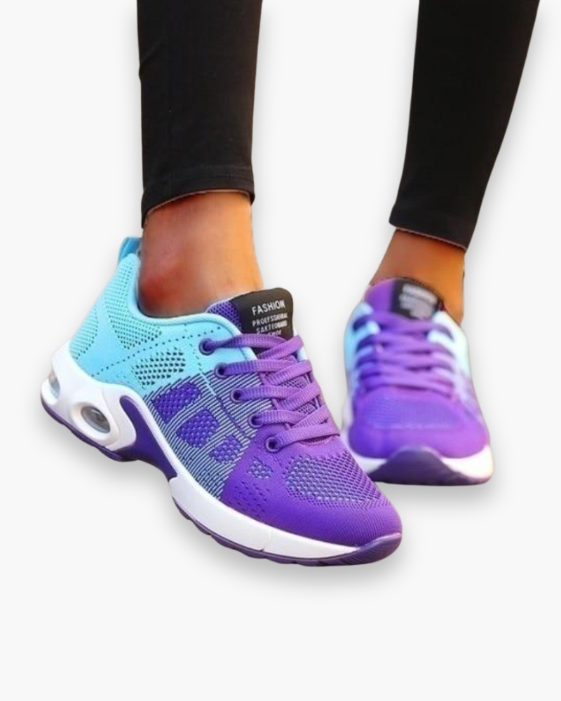 "Chaussures de sport légères pour femme, design moderne, tissu respirant et semelle amortissante, vue profil"