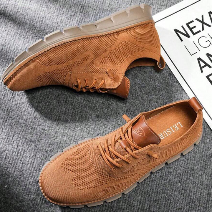 "Chaussures de ville hommes élégantes et confortables avec semelle mousse mémoire et matériau flyknit respirant."