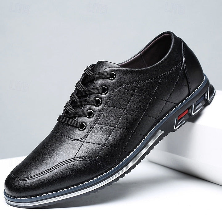 "Chaussures en cuir élégantes pour homme, design classique et moderne, marron, avec semelle amortissante pour confort optimal