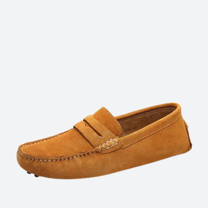 "Chaussures en cuir élégantes pour hommes, finition impeccable, parfaites pour toutes occasions sophistiquées."