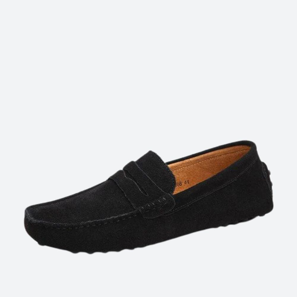"Chaussures en cuir élégantes pour hommes, finition impeccable, parfaites pour toutes occasions sophistiquées."