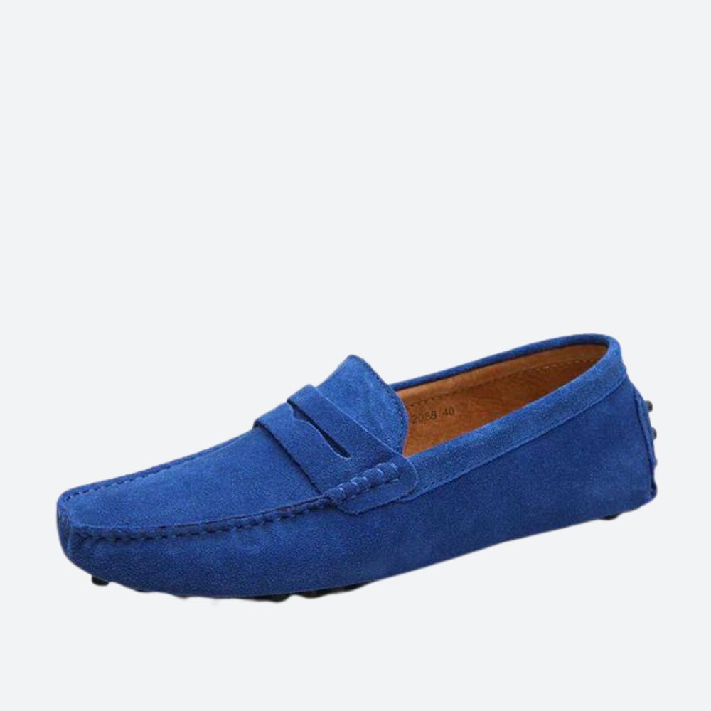 "Chaussures en cuir élégantes pour hommes, finition impeccable, parfaites pour toutes occasions sophistiquées."