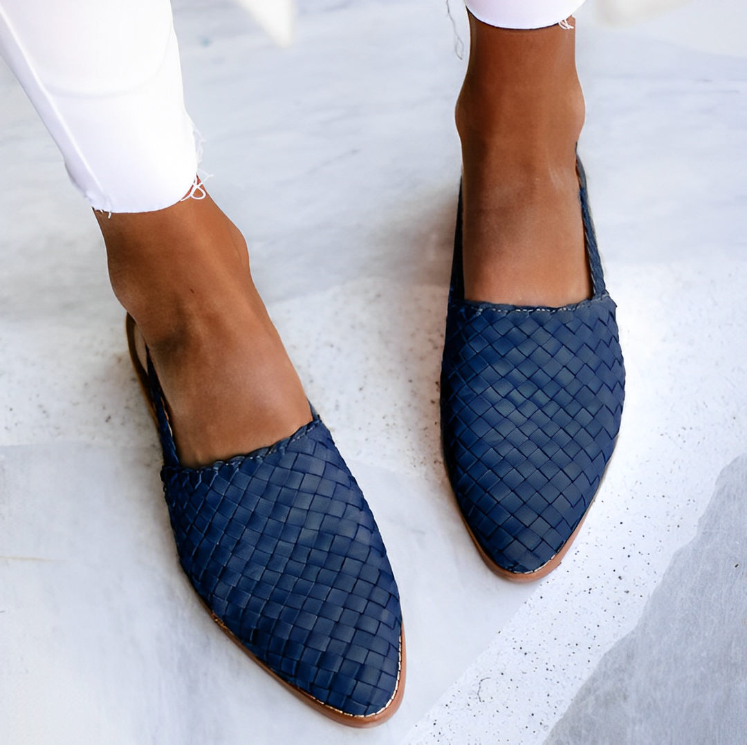 Chaussures femme élégantes en cuir, confortables et stylées.  Parfait pour toutes occasions.