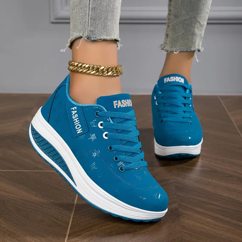 Chaussures femme Maïra élégantes, confortables, avec semelle amortissante pour bien-être et marche.