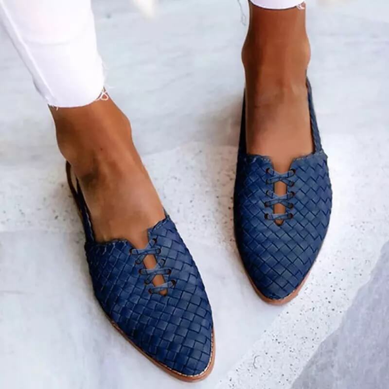 Chaussures femmes élégantes et confortables. Design raffiné, confort optimal.