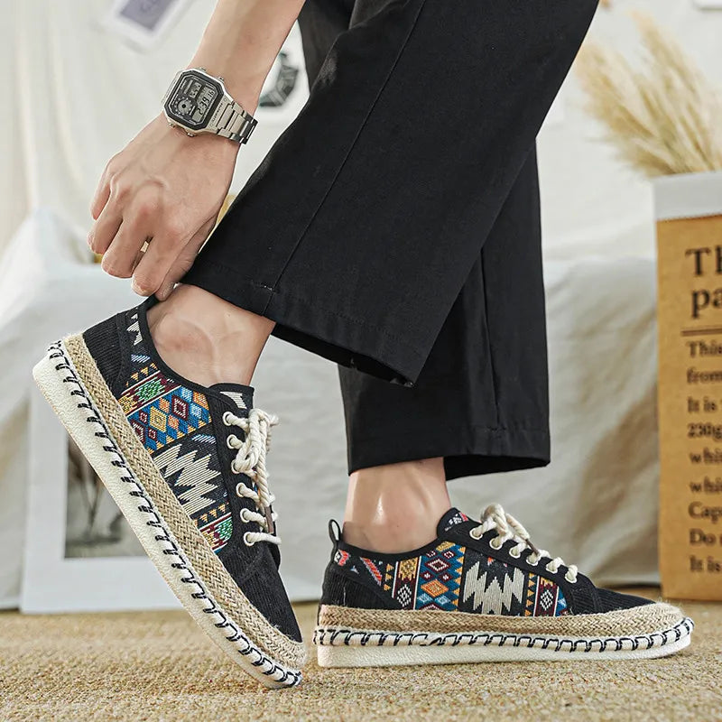 Chaussures hommes Jackson, design unique bohème, motif géométrique andin distinctif, idéales pour la mode masculine.