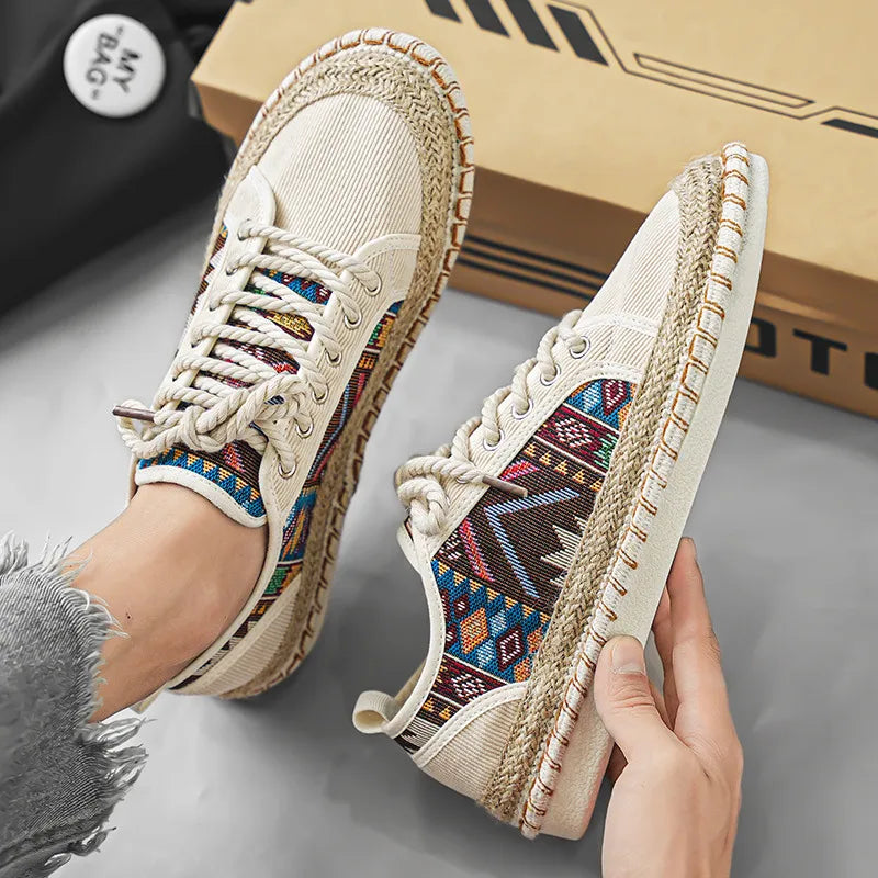 Confortables chaussures hommes Jackson, style bohème unique, motif géométrique andin, parfaites pour le quotidien.