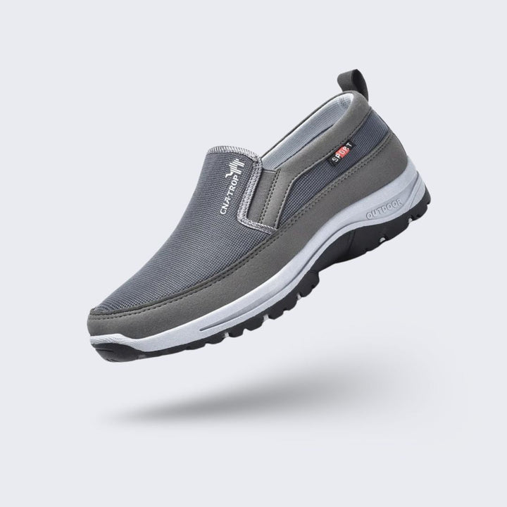 "Chaussures homme confort ortho, design moderne, semelle antidérapante, pour marche quotidienne, couleurs variées."