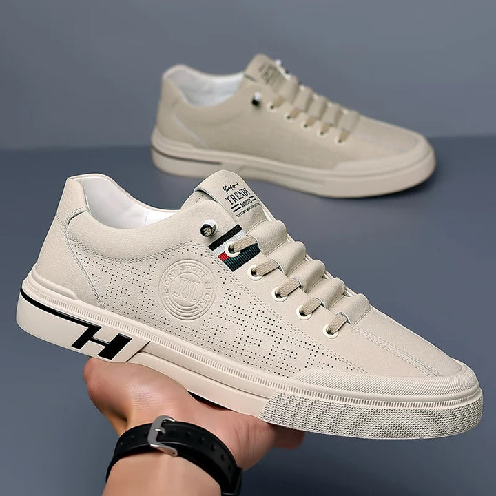Paire de chaussures homme décontractées Italian Ecke. Édition limitée, confort et design moderne.