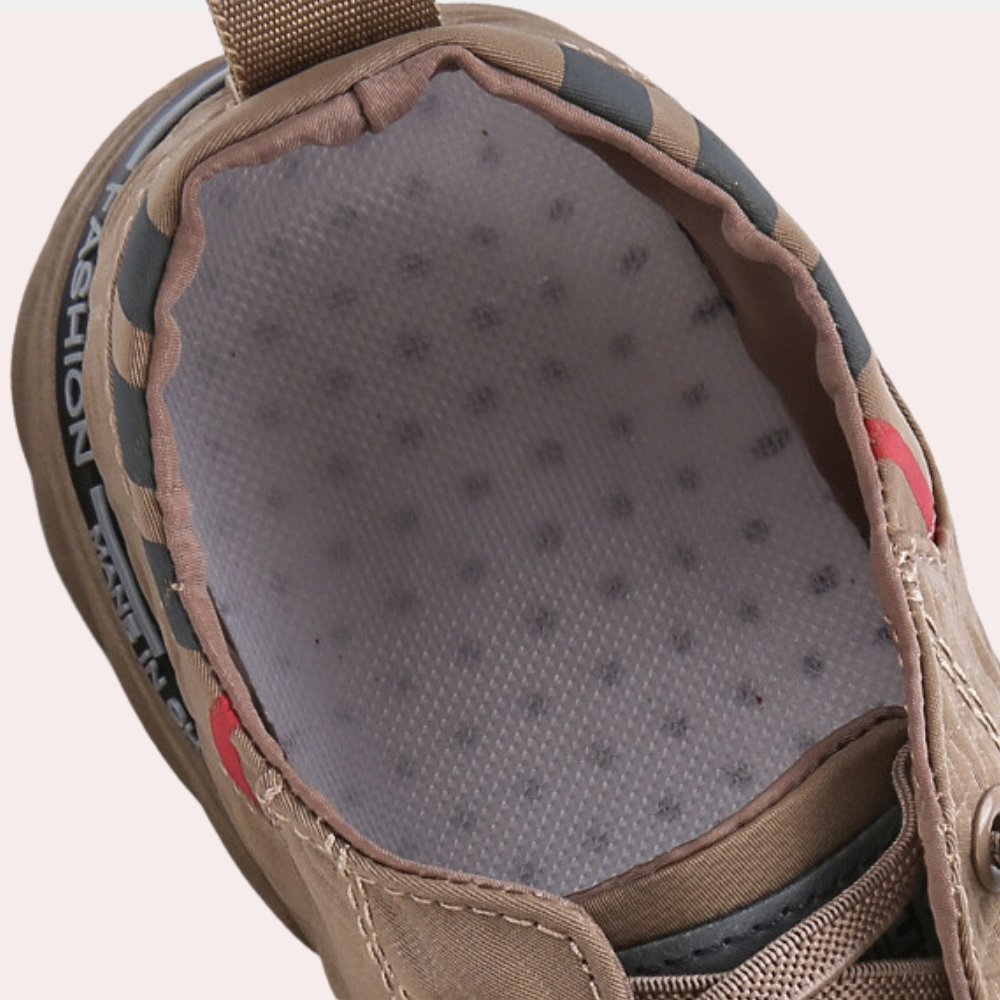 Chaussures homme élégantes, confort optimal.  Design intemporel, parfaites pour toutes occasions.