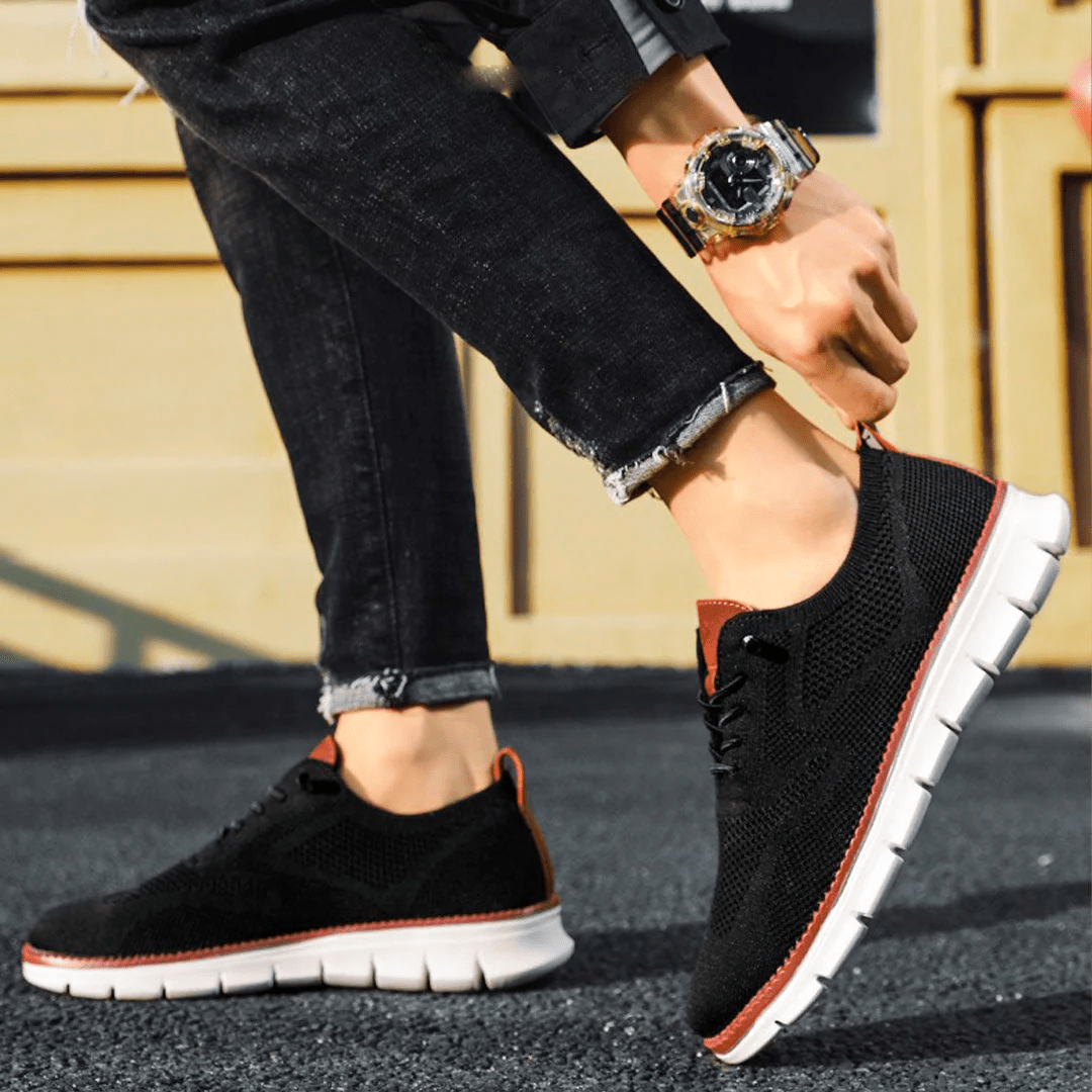 "Chaussures homme élégantes en cuir végétal marron avec semelle intérieure mémoire, apportant style et confort au quotidien."