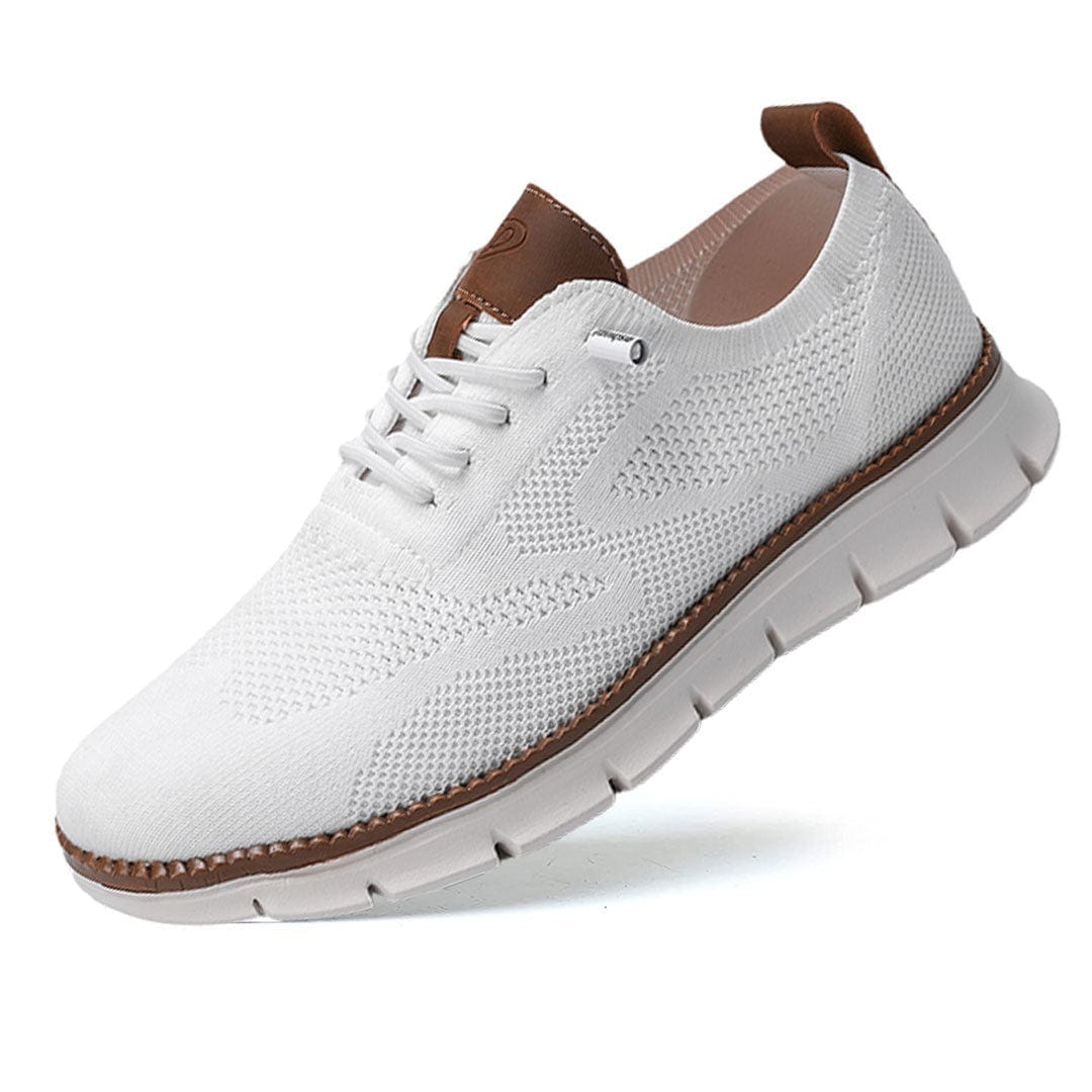 "Chaussures homme élégantes en cuir végétal marron avec semelle intérieure mémoire, apportant style et confort au quotidien."