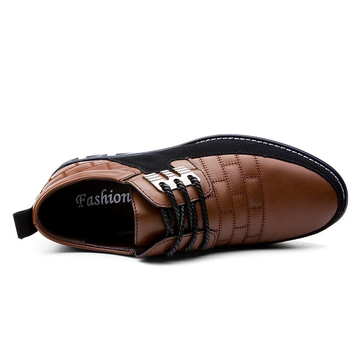 Chaussures légères pour hommes en cuir, idéales pour la marche avec une semelle flexible.
