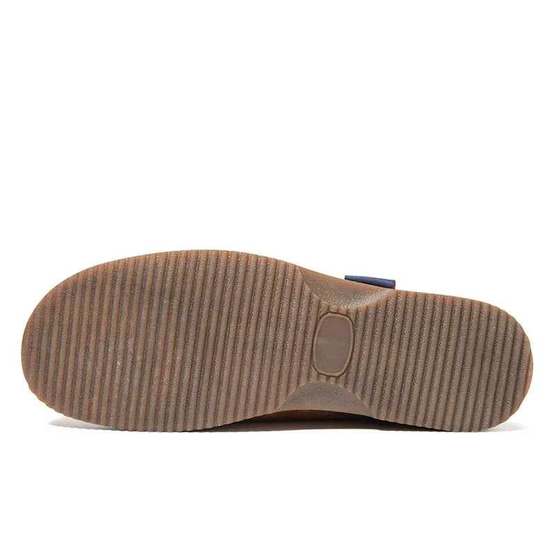 Chaussures homme en cuir, style classique, confort supérieur.  Semelles rembourrées.