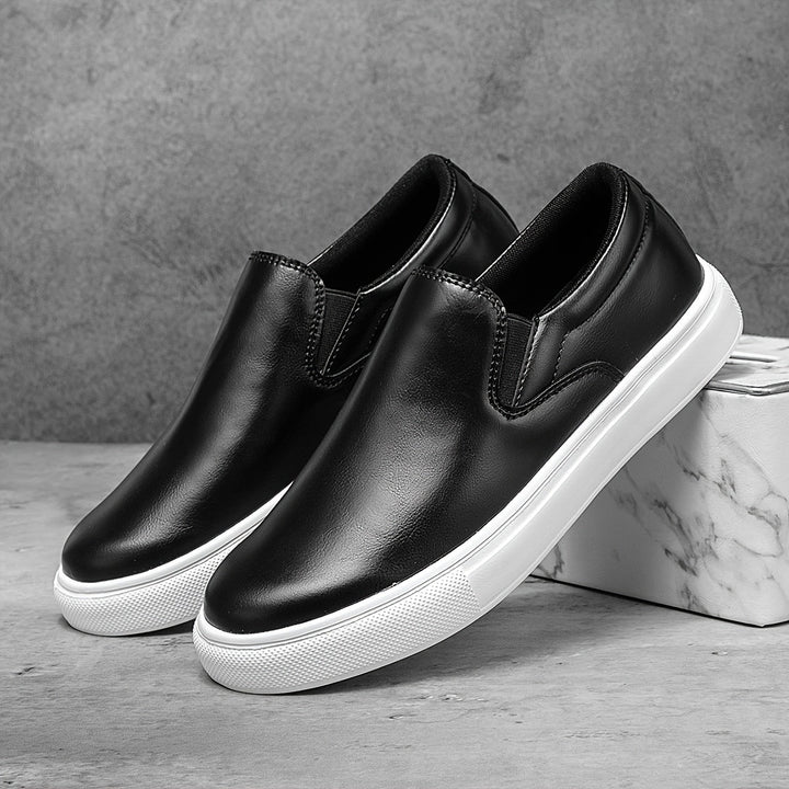 Chaussures Hamilton posées, soulignant leur style élégant et décontracté, parfait pour la ville.