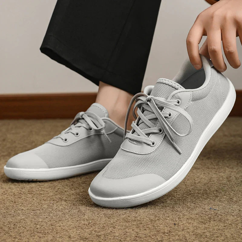 Chaussures hommes respirantes et antidérapantes, parfaites pour marche pieds nus confortable en été.