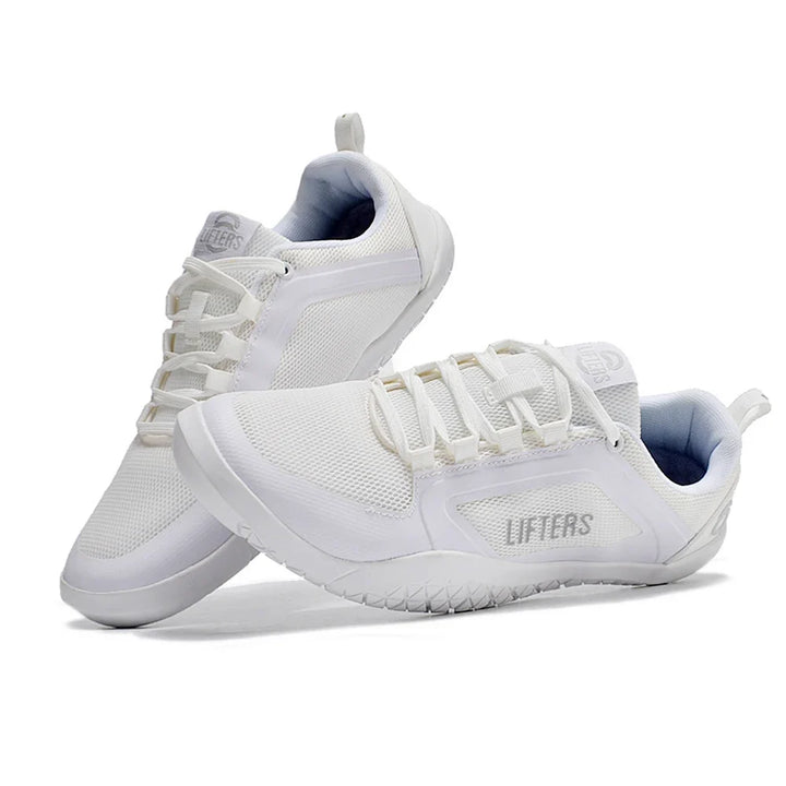 Gros plan sur le mesh respirant des chaussures LIFTERS. Idéales pour le sport léger et le lifestyle unisexe, grand confort.