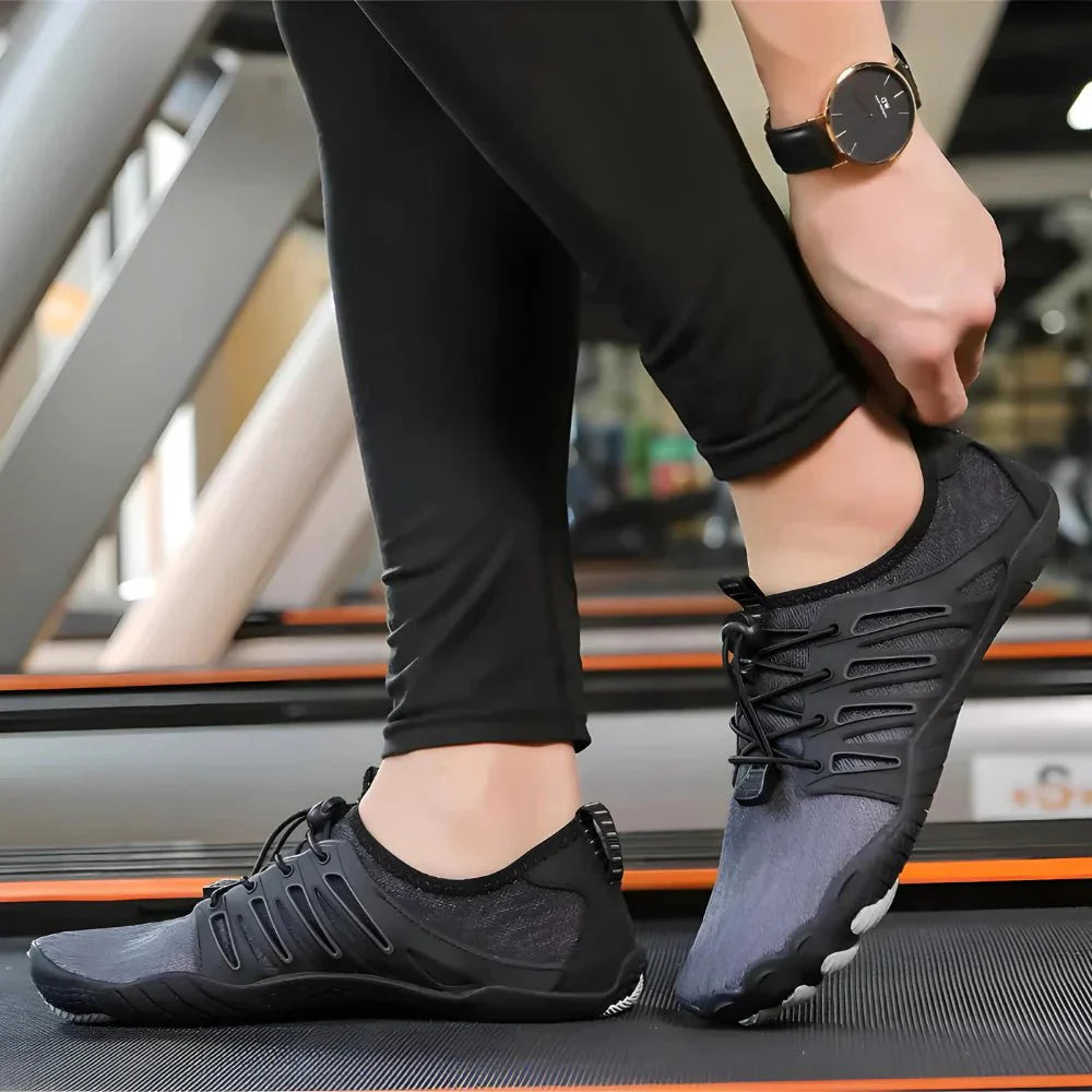 "Chaussures minimalistes femme avec semelle antidérapante, légère et flexible, couleur jaune, vue de côté."
