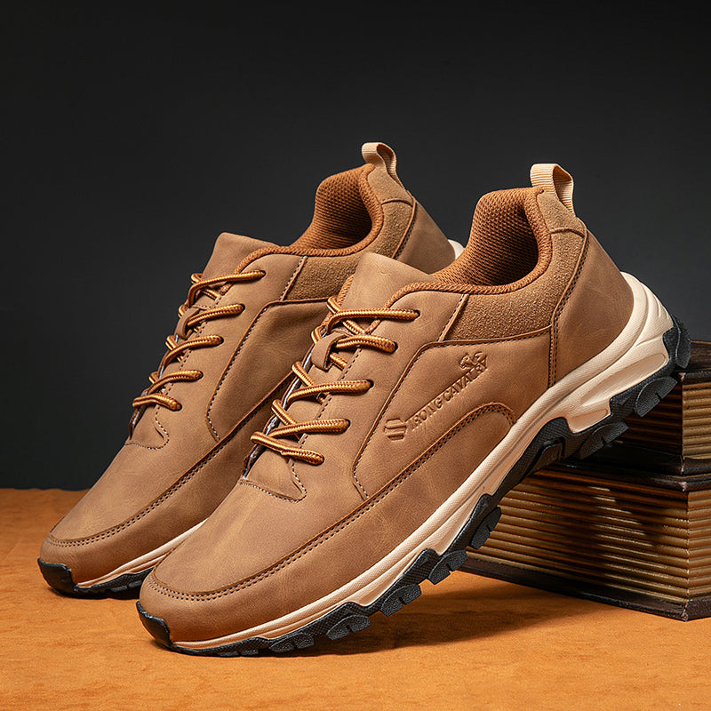 Chaussures orthopédiques Charles, légères, respirantes, pour soulagement et confort des pieds.