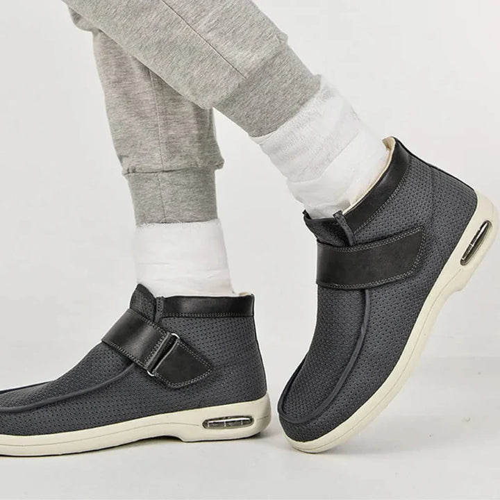 Chaussures chaudes orthopédiques confortables pour diabétiques et pieds sensibles. Soutien optimal et design unisexe.