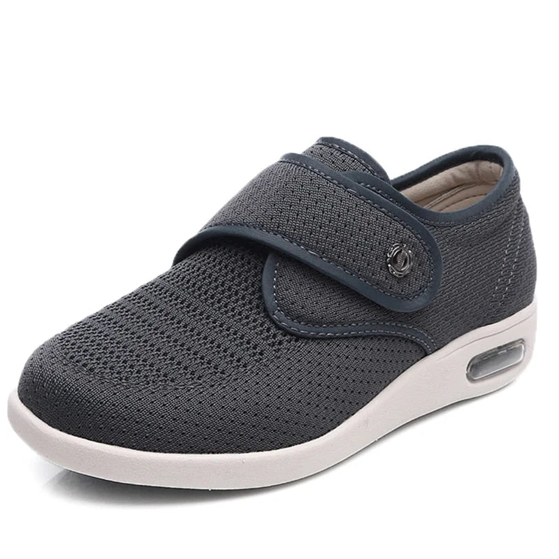 Chaussures orthopédiques femme confort casual, idéales pour pieds sensibles, oignons et soulagement quotidien.