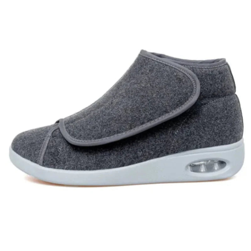 Chaussures orthopédiques montantes chaudes pour femmes, idéales pour l'hiver et les pieds sensibles.