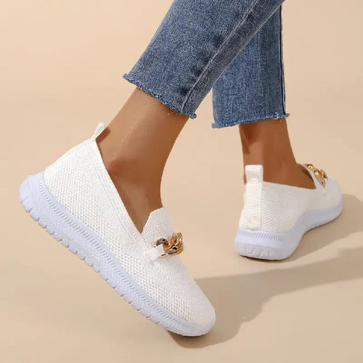 Chaussures femme antidérapantes, orthopédiques, offrent confort et soutien pour la douleur au pied.