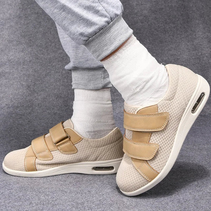 Chaussures orthopédiques anti-douleur, semelles amovibles, idéales pour diabétiques, offrant soutien et amorti.
