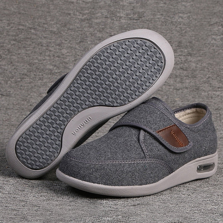 Chaussures orthopédiques décontractées pour pieds sensibles, oignons, œdème ou diabète. Confort et soutien.